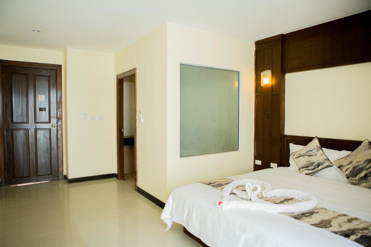 Blue Skyline Hotel Patong 외부 사진