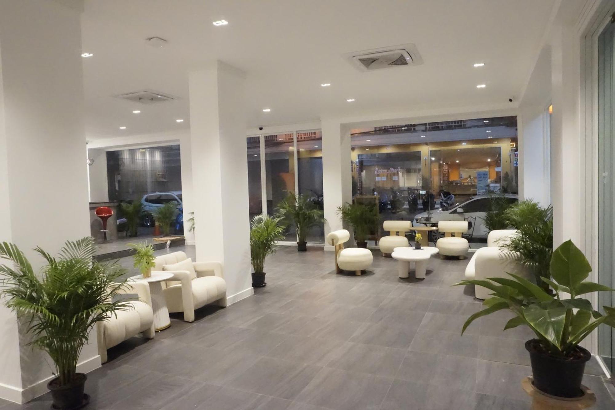 Blue Skyline Hotel Patong 외부 사진